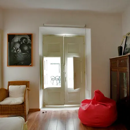 Salvador Apartment- Alfama