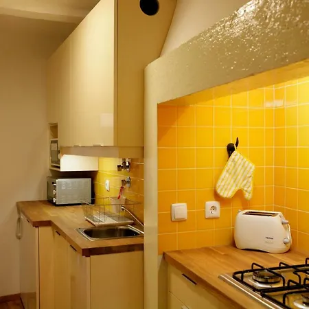 Salvador Apartment- Alfama Apartment Lisbon